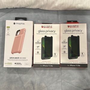 iPhone 11 Rose Gold Mophie juice pack and privacy screen protector lot
